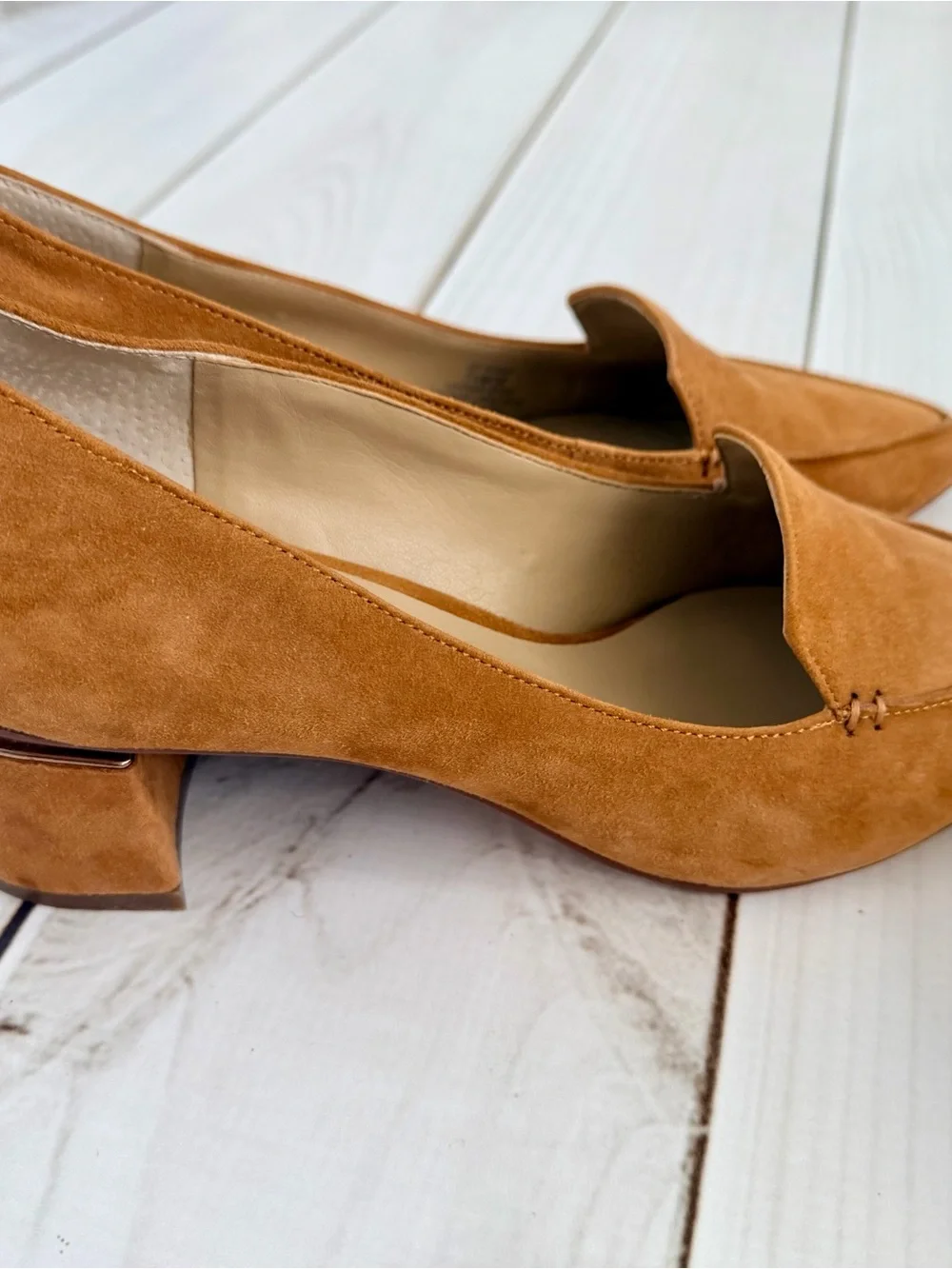 Enzo Angiolini Women's Tan Suede Leather Pointed-Toe Low Heels